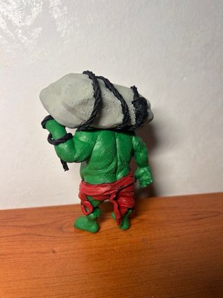 Warhammer Orco con pietra