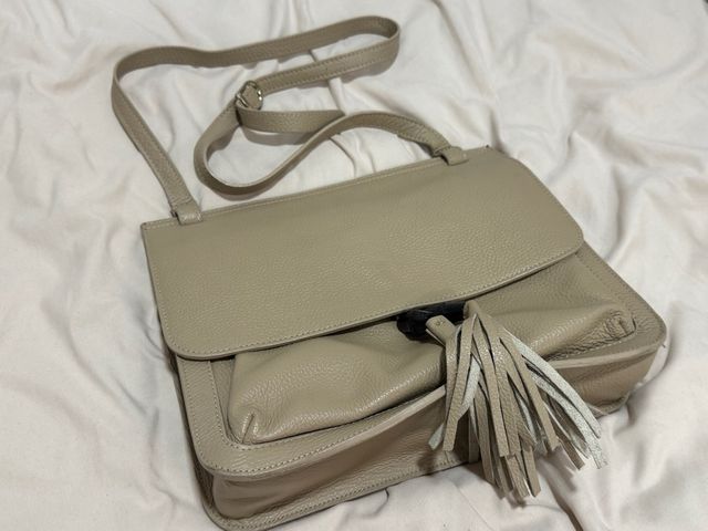 Bolso italiano de cuero para mujer.