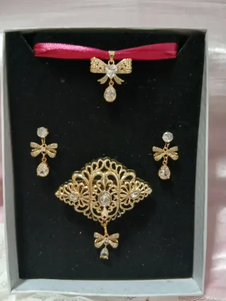 Aderezo Regional Infantil Dorado