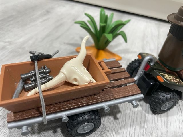 Playmobil selva cazador y remolque.descat ref:4834