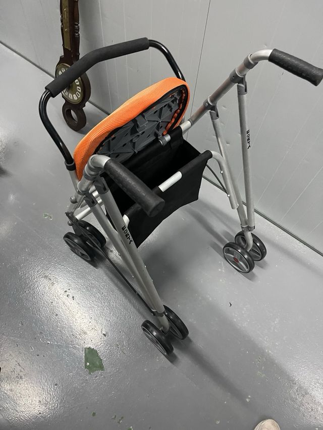 Tacata per adulti con sedile