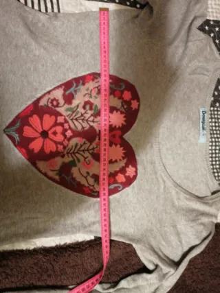 Jersey Desigual Gris Corazón Bordado