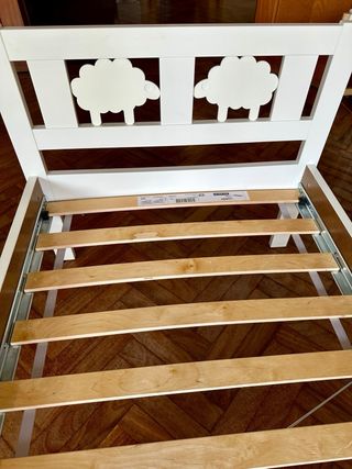 Lote cama Ikea con somier,colchón, 4 juego sábanas