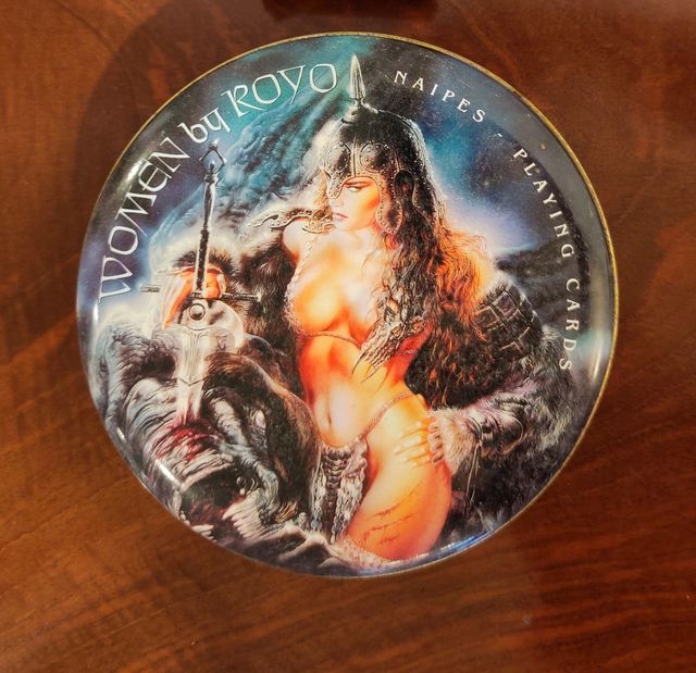 Pack Millennium III y naipes Women Luis Royo