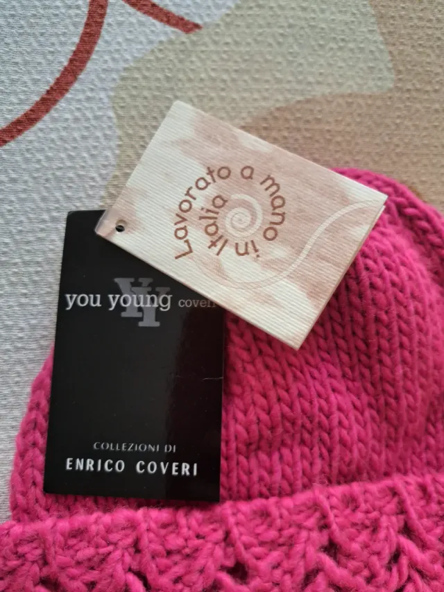 Completo sciarpa e cappello Coveri