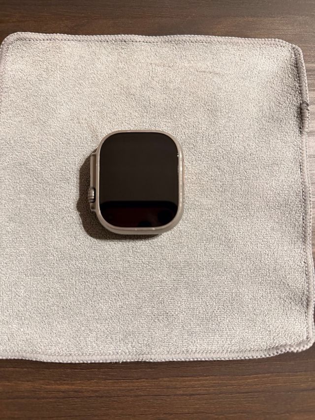 Apple Watch Ultra 2 GPS + Cellular Titanio