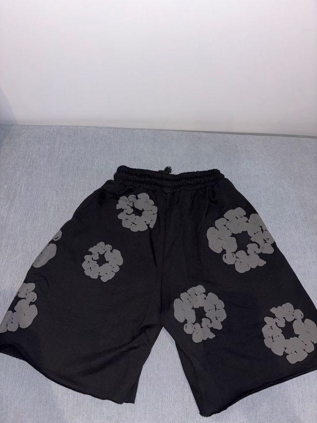 Pantalón corto Denim Tears negro, totalmente nuevo