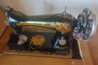 Máquina de coser Singer antigua. Precio negociable