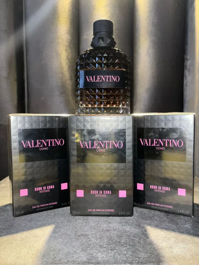 Valentino Uomo Eau de Parfum Intense