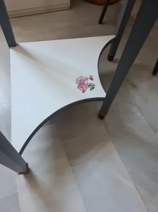 Entradita rinconera con espejo