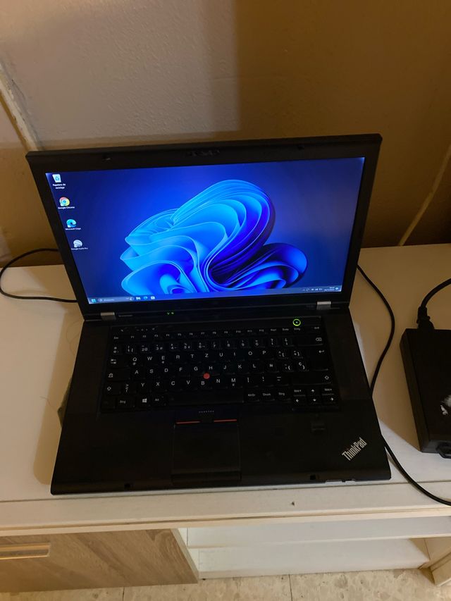 Portátil Lenovo Negro