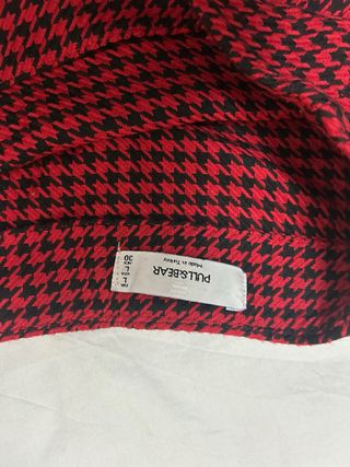Falda PULL&BEAR cuadros rojo y negro Talla L