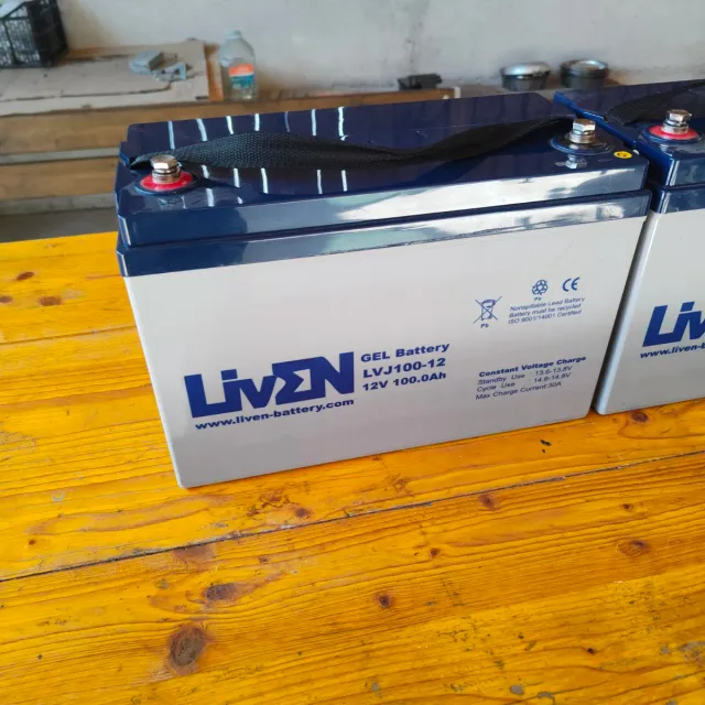 Batería Gel 12V 100Ah Liven LVJ100-12