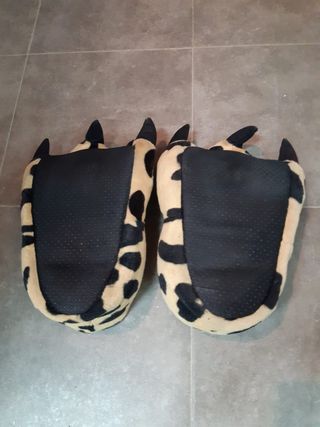 Zapatillas Casa Garras Tigre