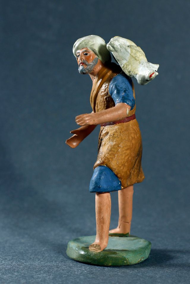 FIGURA PARA BELÉN EN BARRO DE PASTOR CON CORDERO.