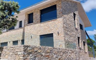 Revestimiento fachadas edificios hoteles casas