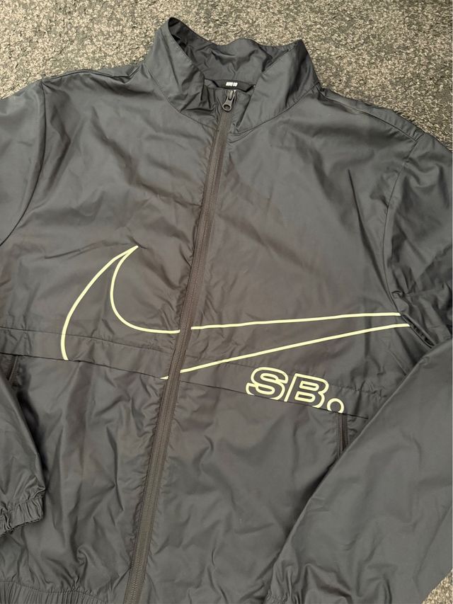 Cortavientos Nike SB Storm-FIT Negro/Gris