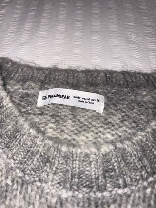 Vestido de punto con degradado gris y blanco