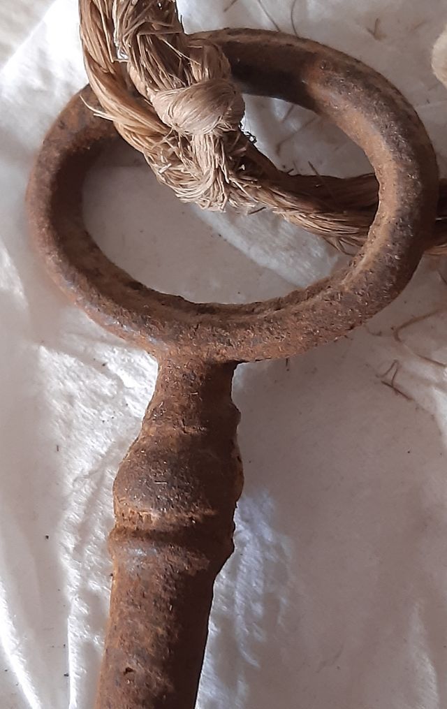 4 Vecchie Chiavi Antiche per Decorazione