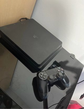 PlayStation 4 slim PS4 Nera con apposito joystick