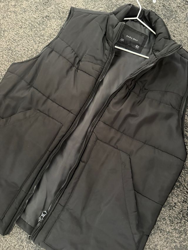Chaleco acolchado Zara hombre negro