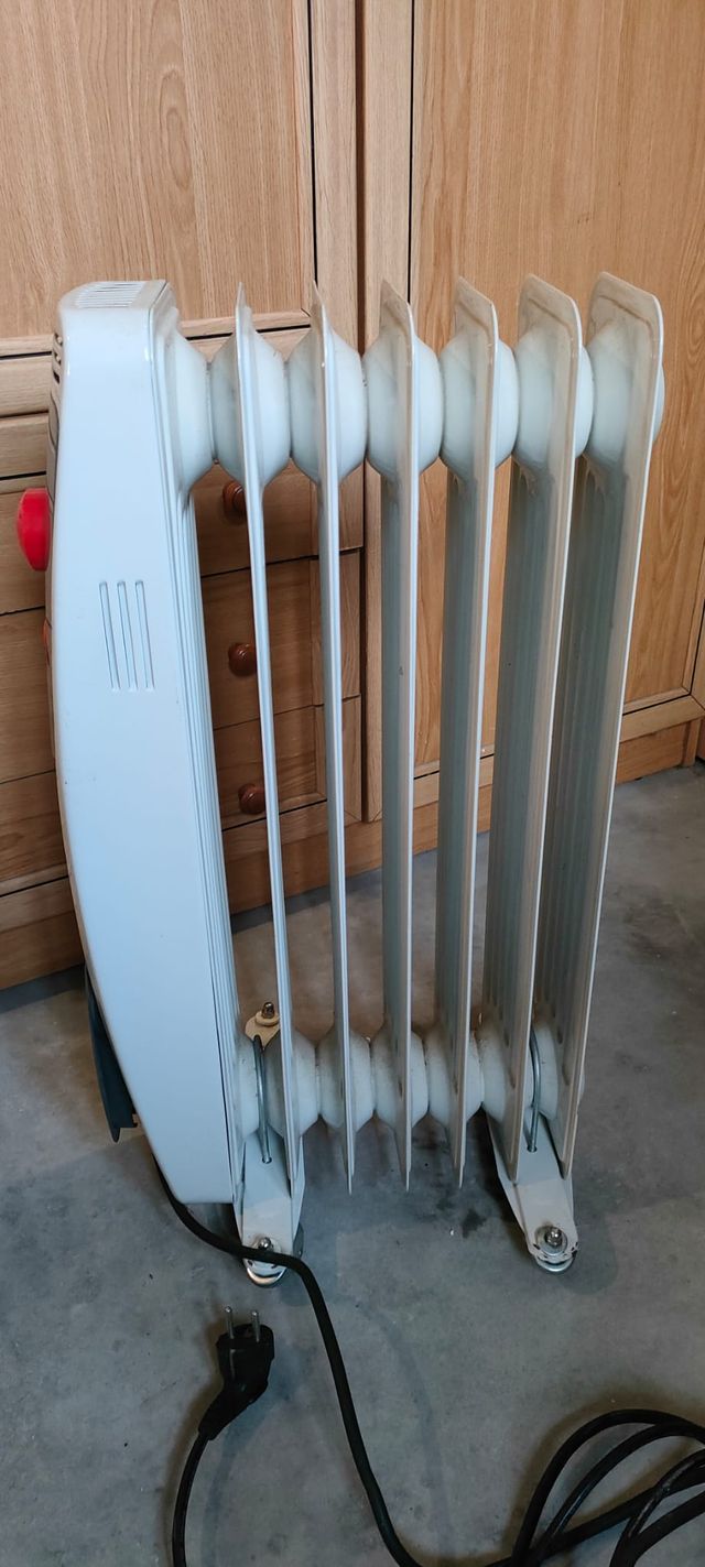 Radiador Eléctrico Orbegozo 1500W