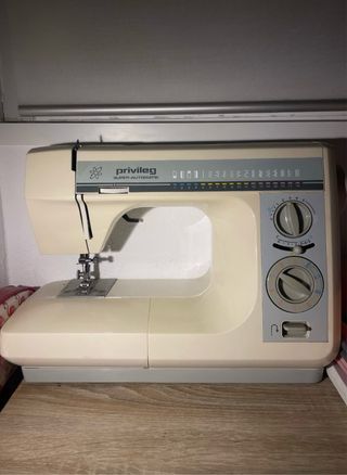 Máquina de coser Privileg Super-Automatik