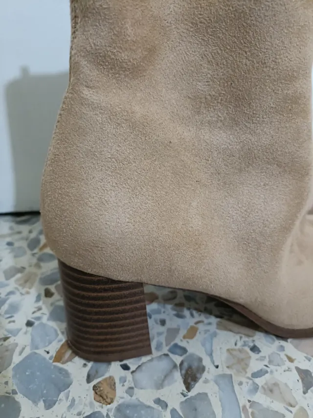 Botines ante beige talla 38