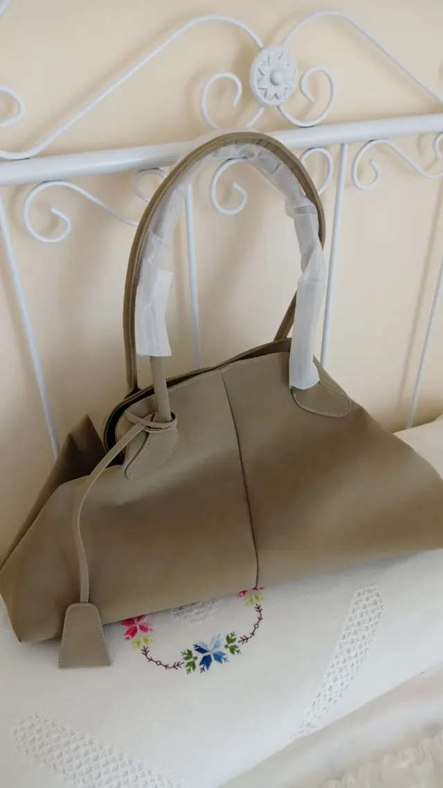 Bolso de mano beige