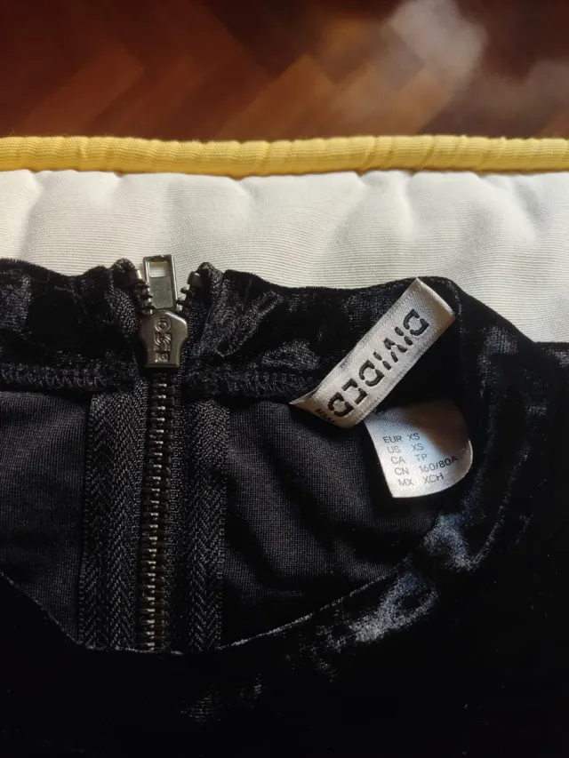 Vestido mini cut out negro