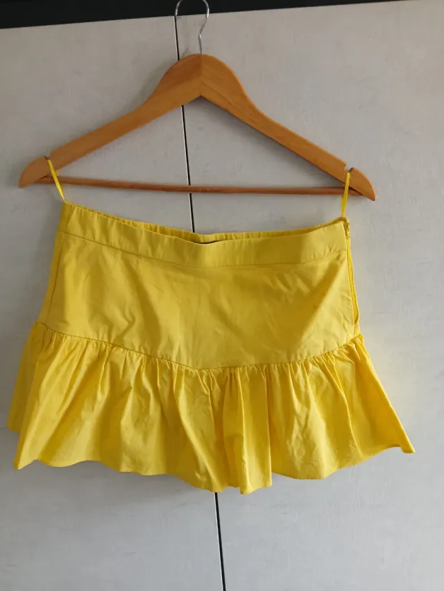 Falda pantalón amarilla