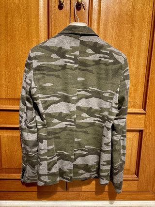 Americana Camuflaje Gris y Verde