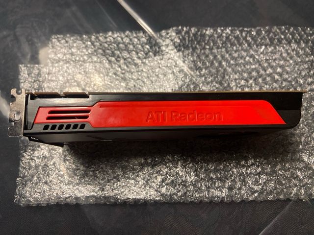Gráfica ATI Radeon HD 5850 1GB