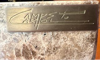 Escultura Bronce Dama con Sombrero