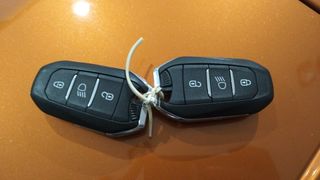 Peugeot 2008 BlueHDi 110 Allure 81 kW (110 CV)