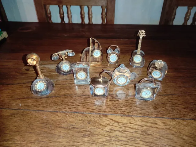Colección de 10 mini relojes decorativos