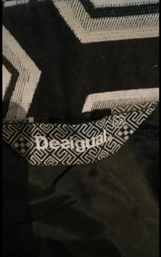 Falda Desigual Estampado Geométrico