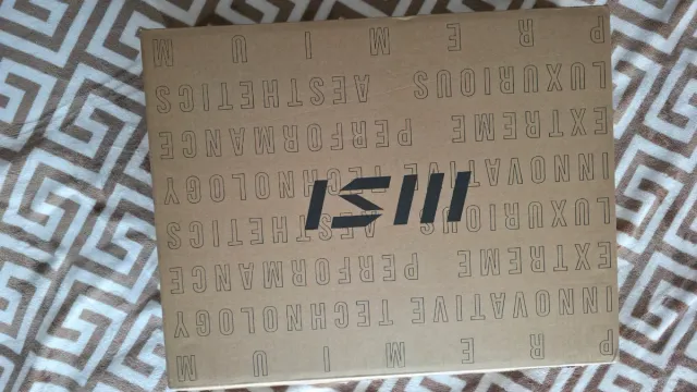 MSI Stealth 18 HX AI A2XWIG-040XES RTX5080 nuevo