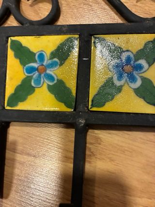 Appendiabiti rustico in ferro con piastrelle