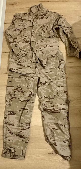 Uniforme árido español