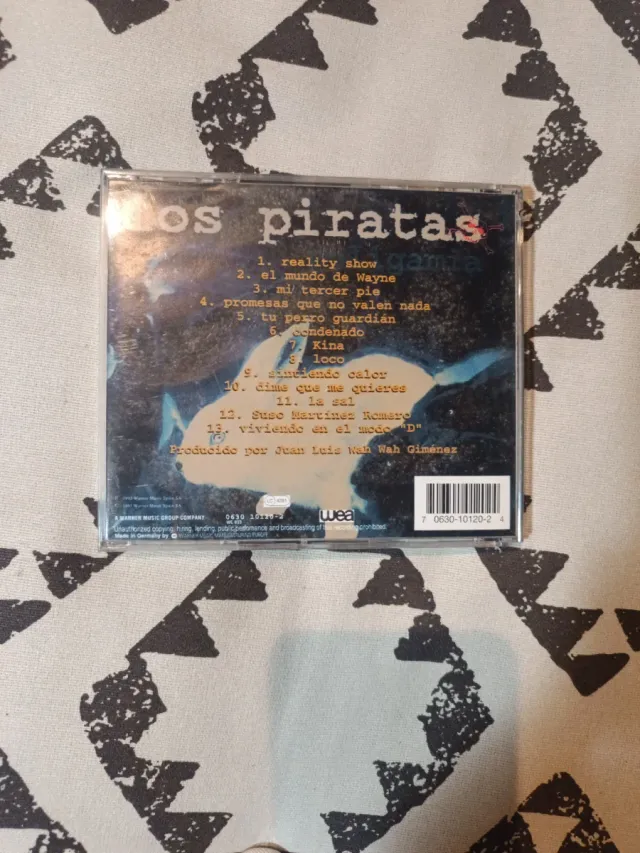 CD Los Piratas - Poligamia