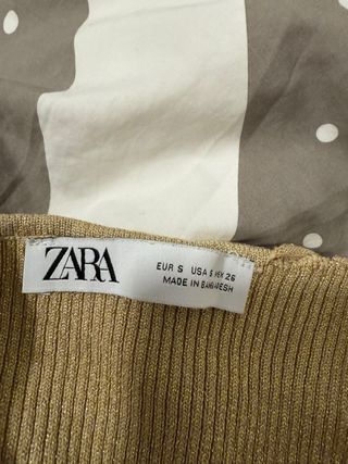 Top Zara Dorado Brillo Talla M