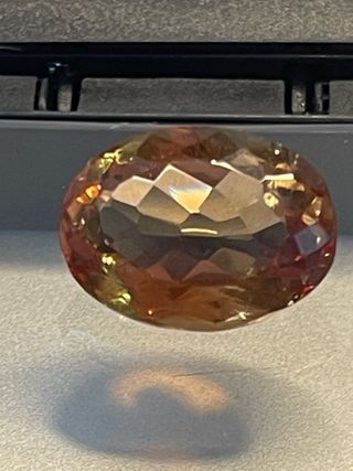 Zultanita Brasileña 15.5ct Oval