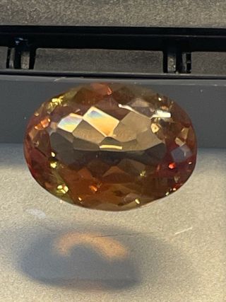 Zultanita Brasileña 15.5ct Oval