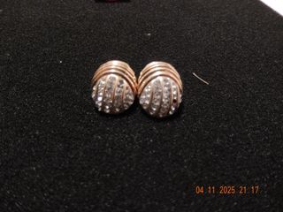 Orecchini dorati e argentati con strass