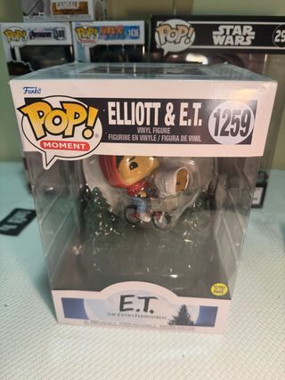 Funko Pop Elliot y ET 1259 (GITD) Momento