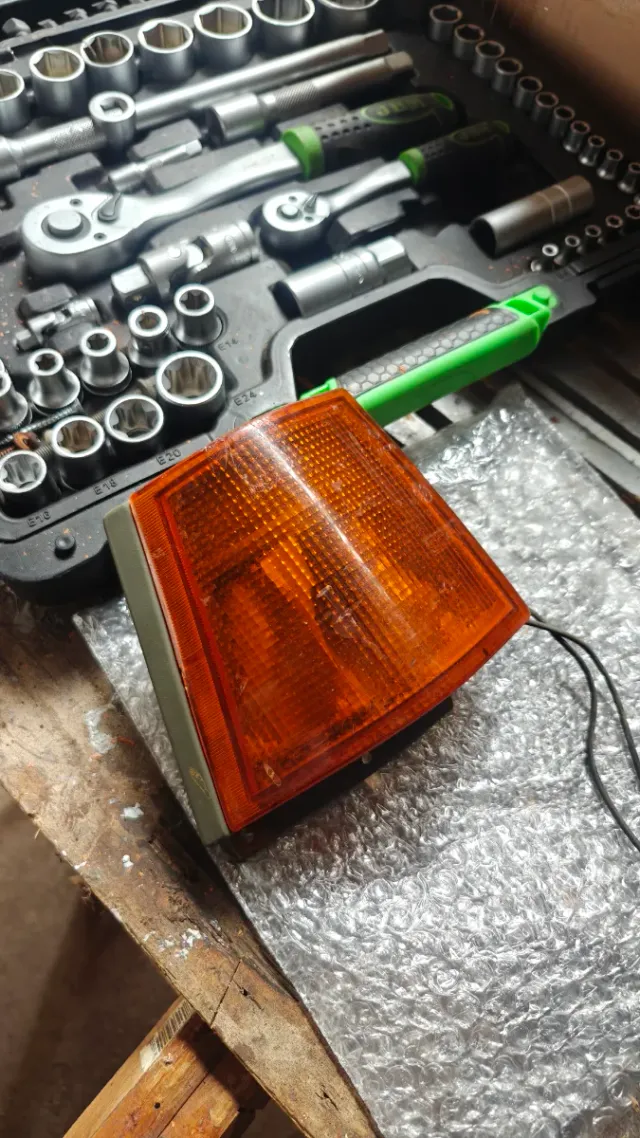 Intermitente derecho Seat Fura