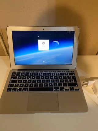 Apple MacBook Air A1465 Plata