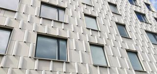 Revestimiento de edificios modernos