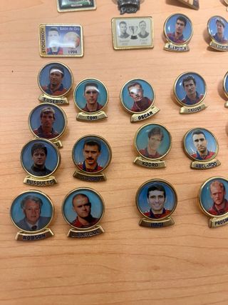 Colección Pins FC Barcelona Vintage, más de 50pin